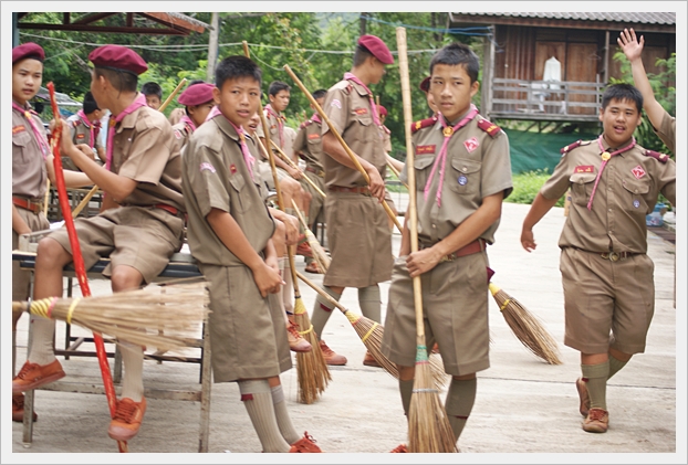 ทำความสะอาดโรงเรียน - 03
