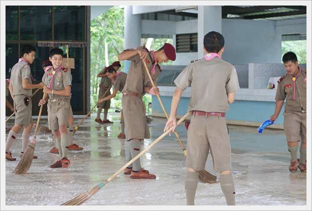 ทำความสะอาดโรงเรียน - 08